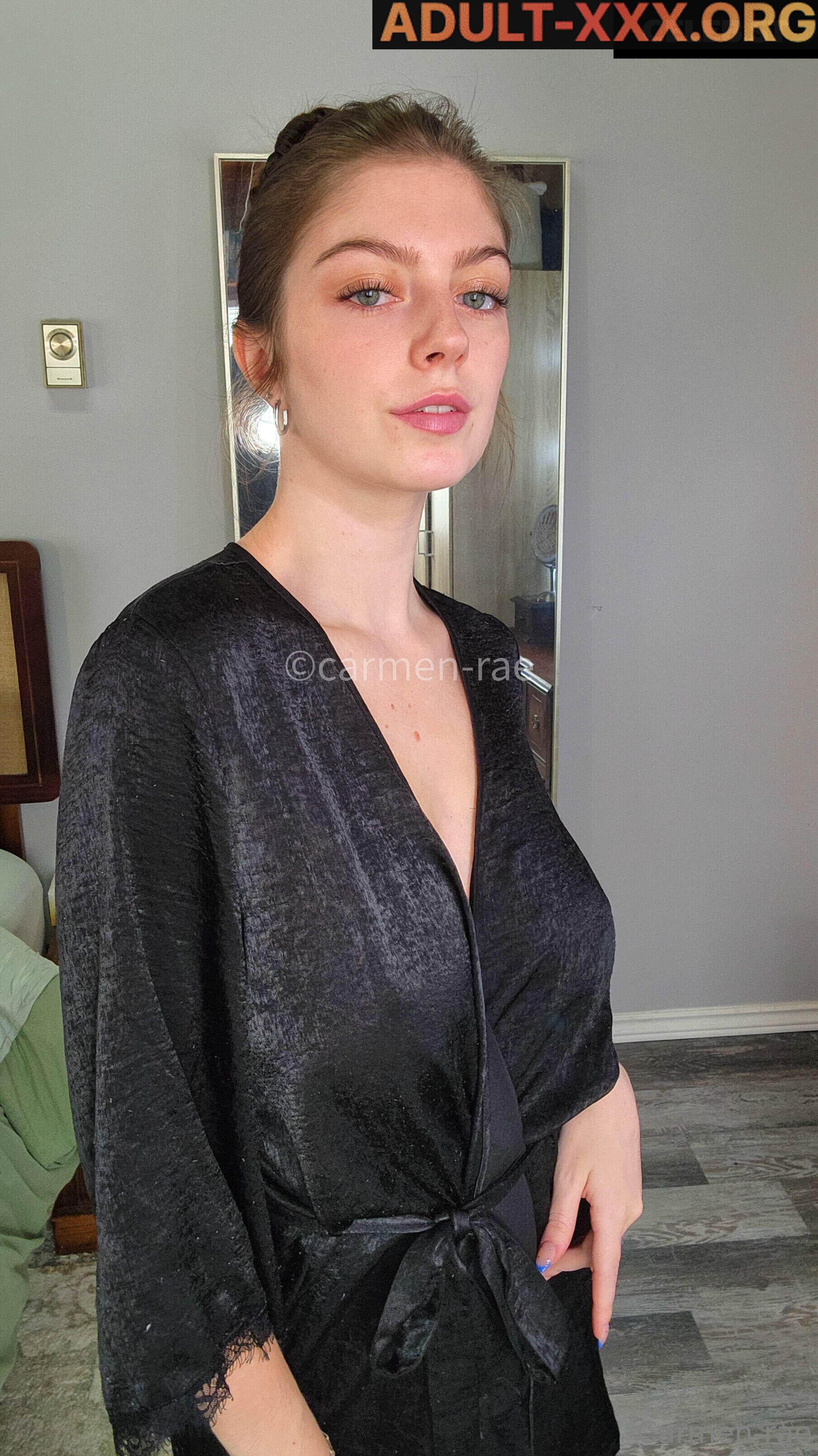 Carmen Rae gallery photo