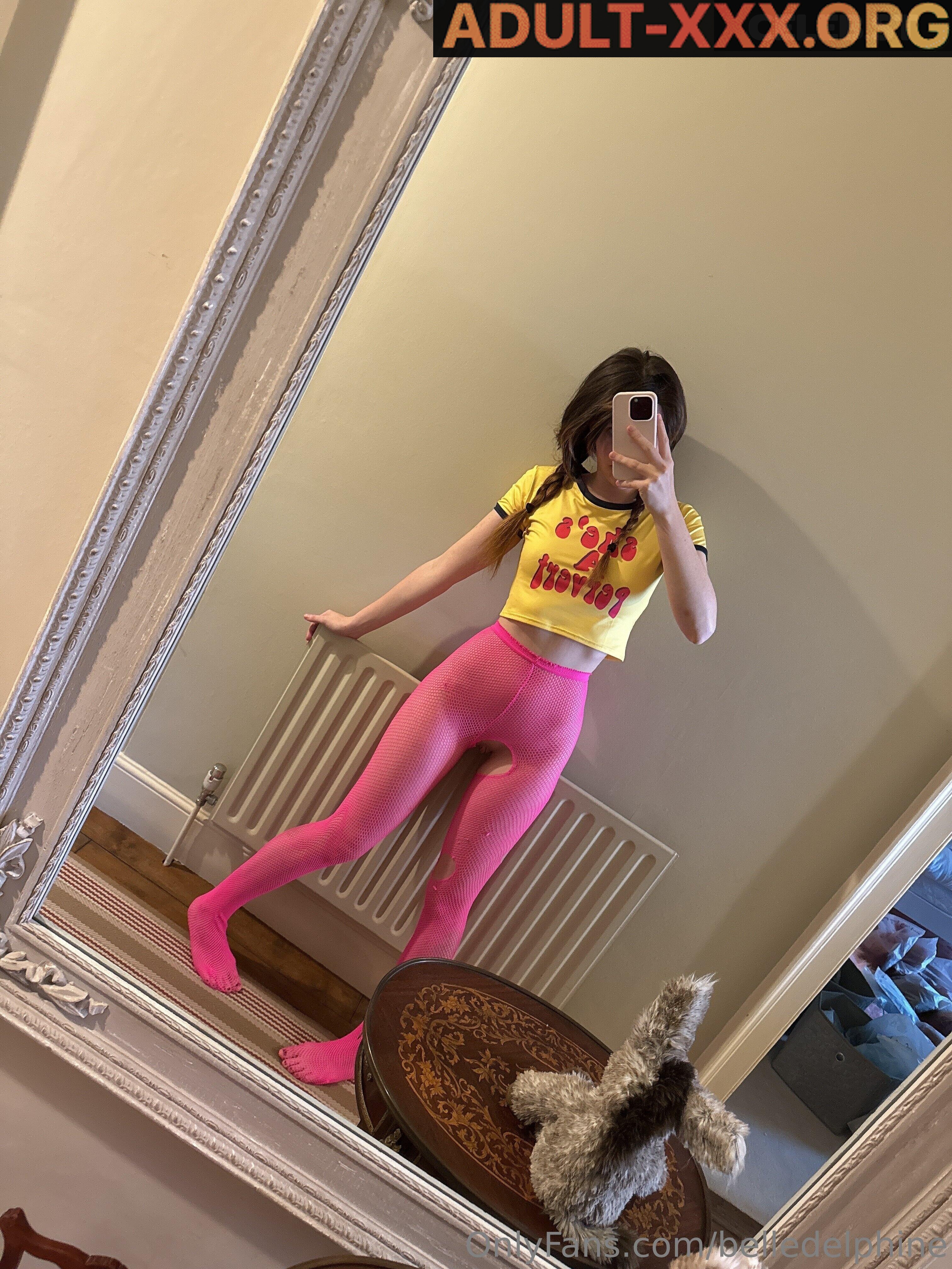 Bella Bumzy gallery photo