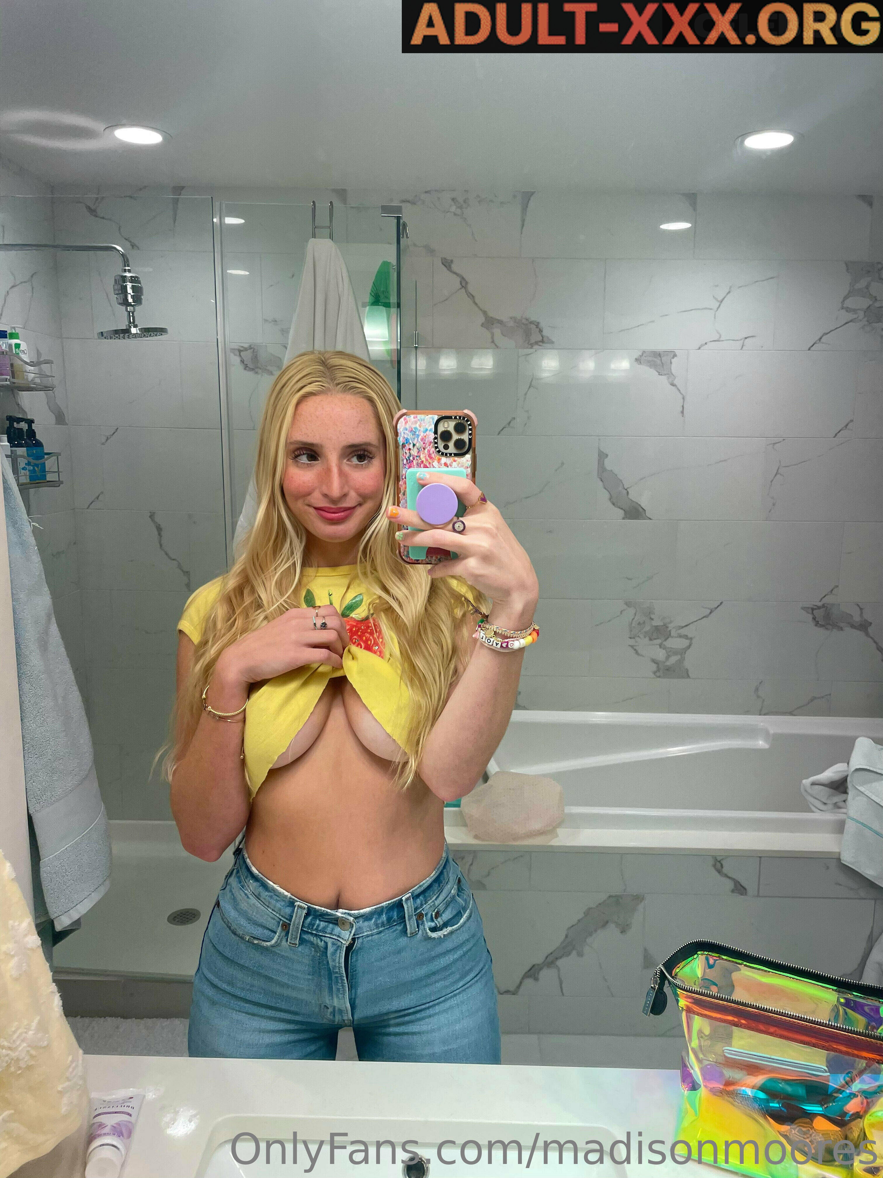madisonmoores gallery photo