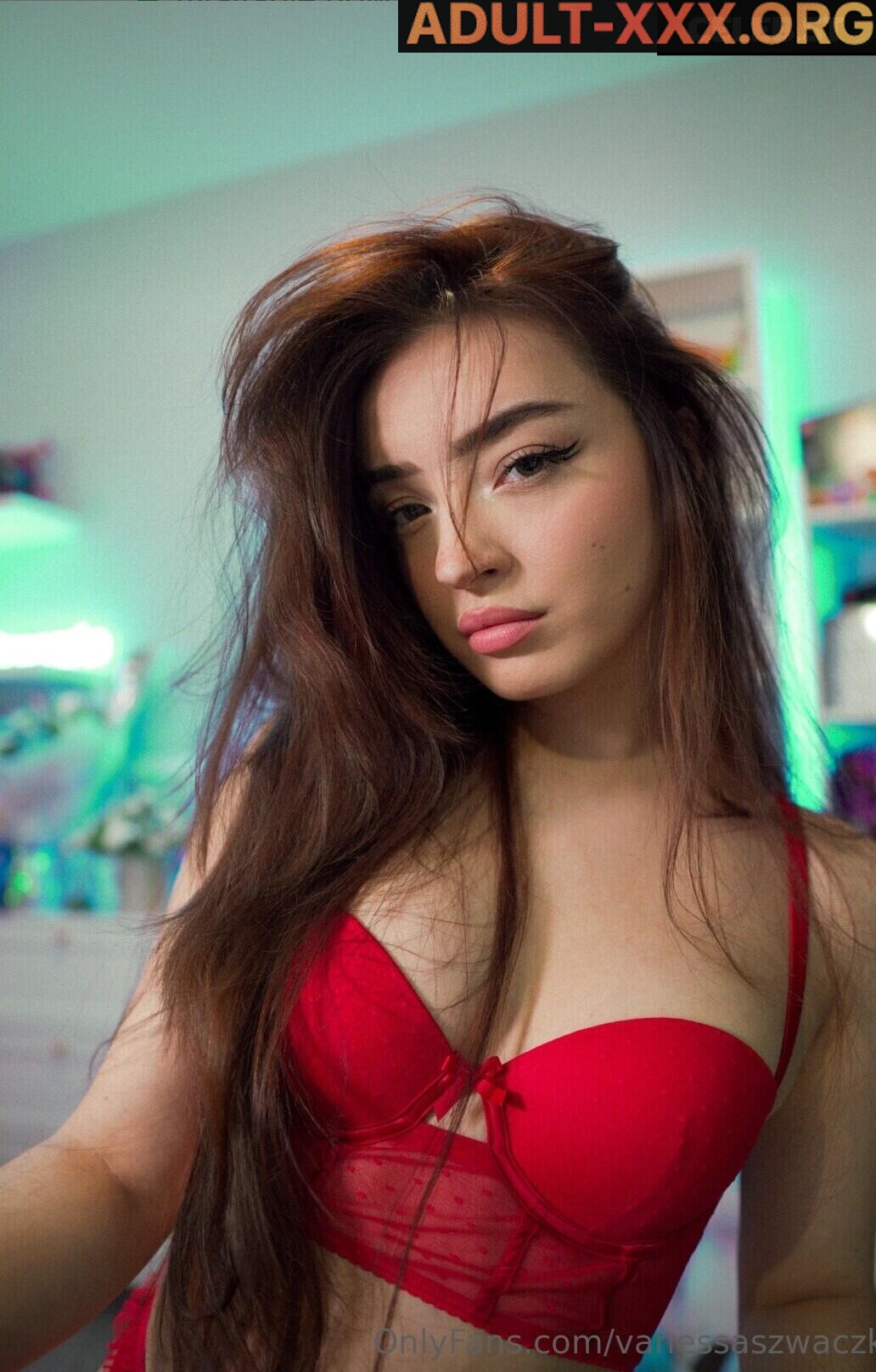 vanessaszwaczka gallery photo