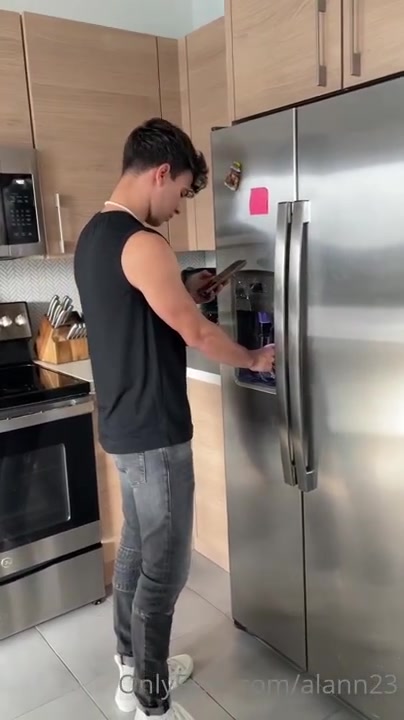 Tan Muscle God Phones Up Twink