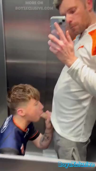 Blondy Sucks Veiny Cock